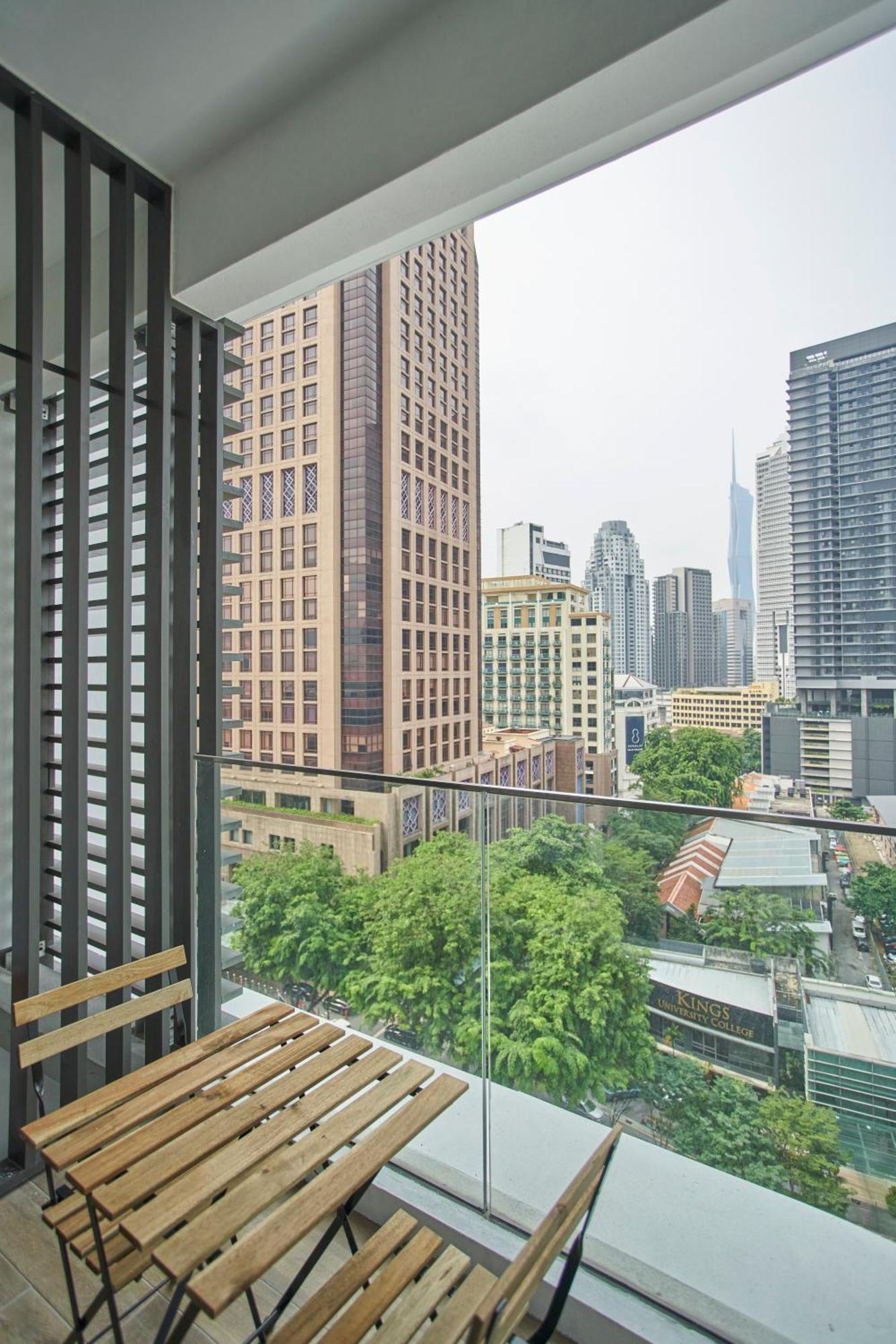 Quill Luxury By Cobnb Apartemen